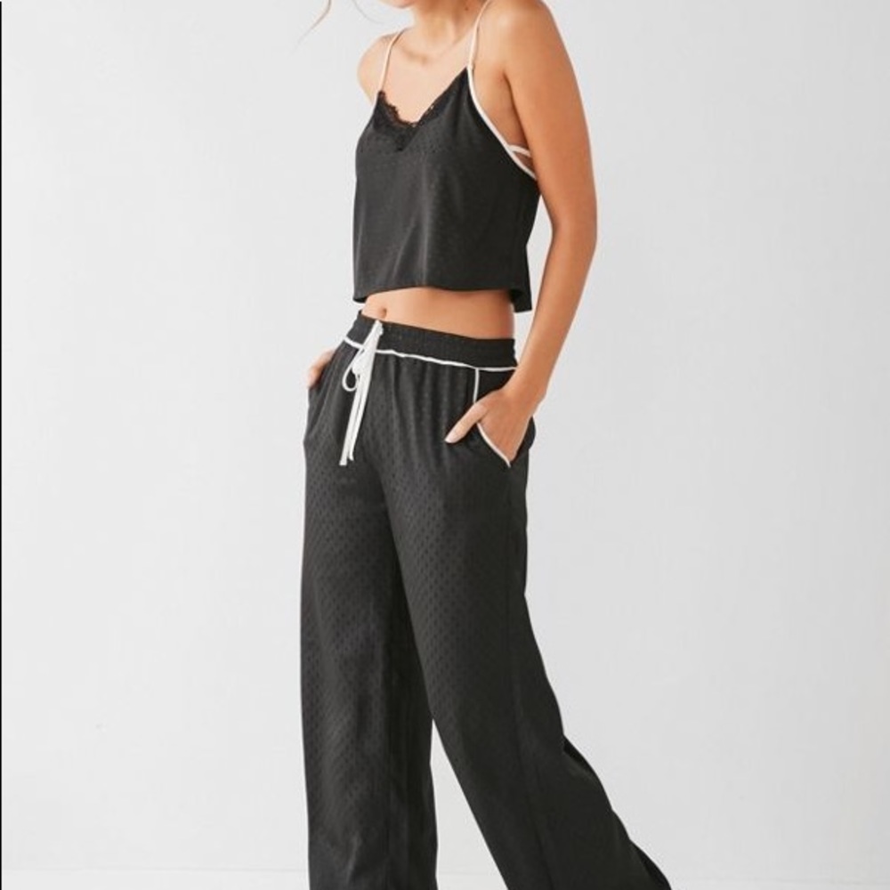 (NWT) Urban Outfitters Riri Satin PJ Set